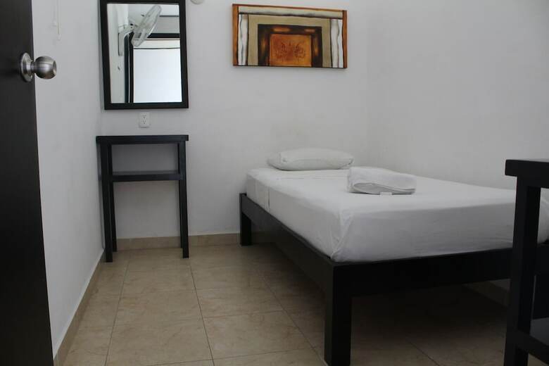 Hostal Gayser