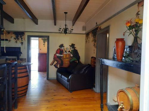 Hotel Alpine Inn