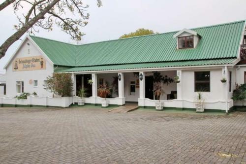 Hotel Alpine Inn