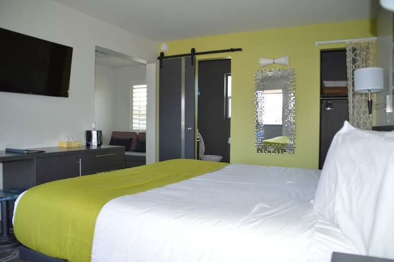 Hotel University Inn