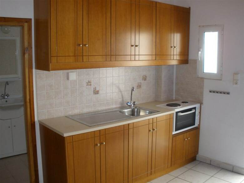 Eleni's Apartments