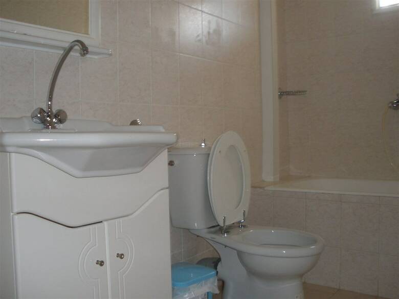 Eleni's Apartments