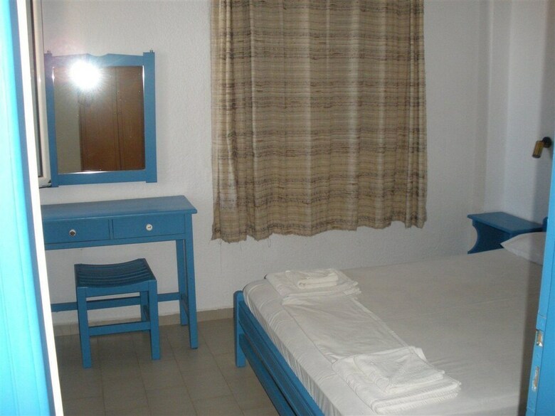 Eleni's Apartments