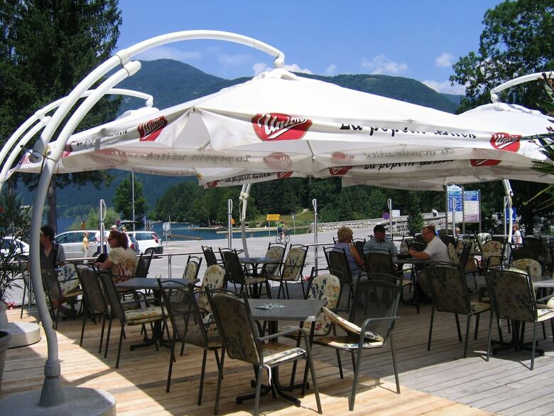 Hotel Jezero