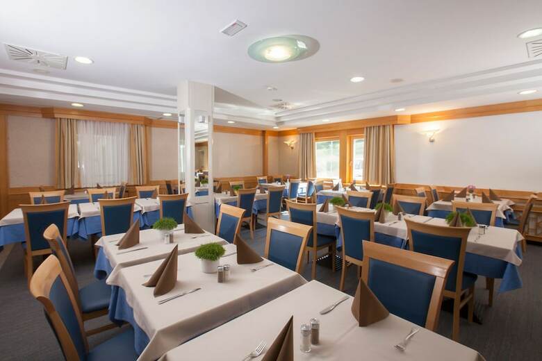 Hotel Jezero