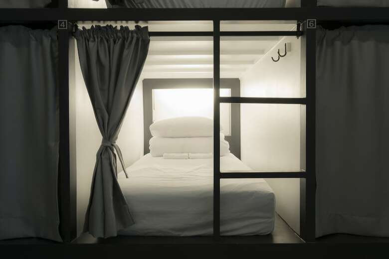 Hotel Canvas Hostel