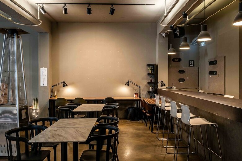 Hotel Canvas Hostel
