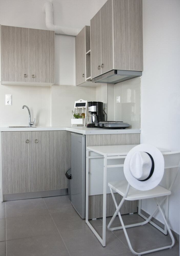Axos Apartments