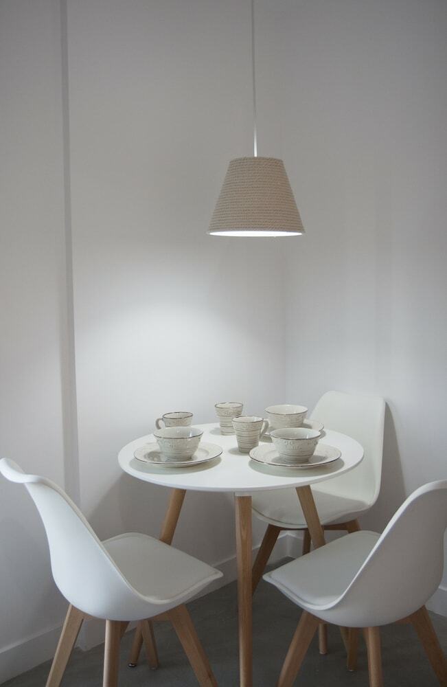 Axos Apartments