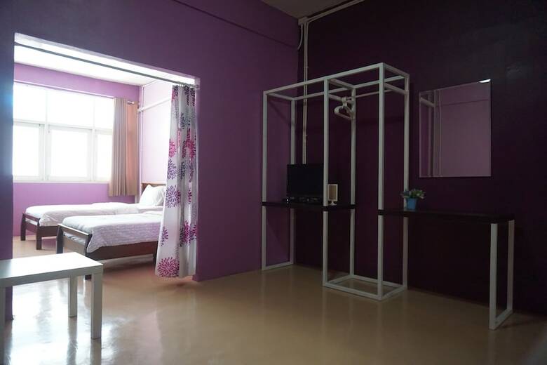 Hotel Hello House