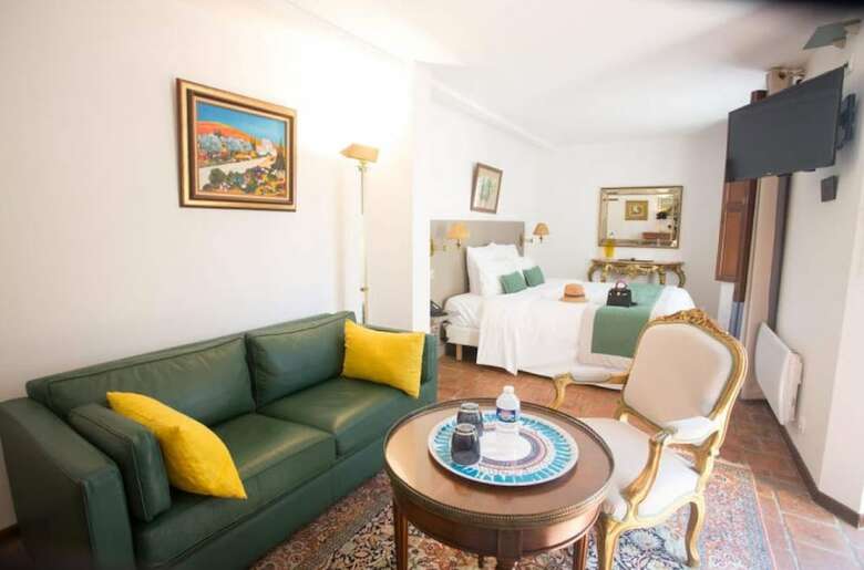 Hotel H�tel Au Charme Rabelaisien