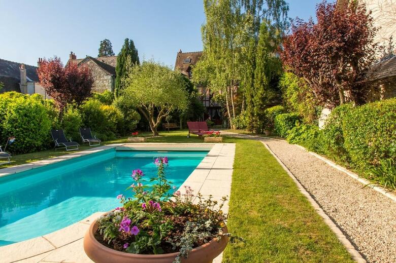 Hotel H�tel Au Charme Rabelaisien
