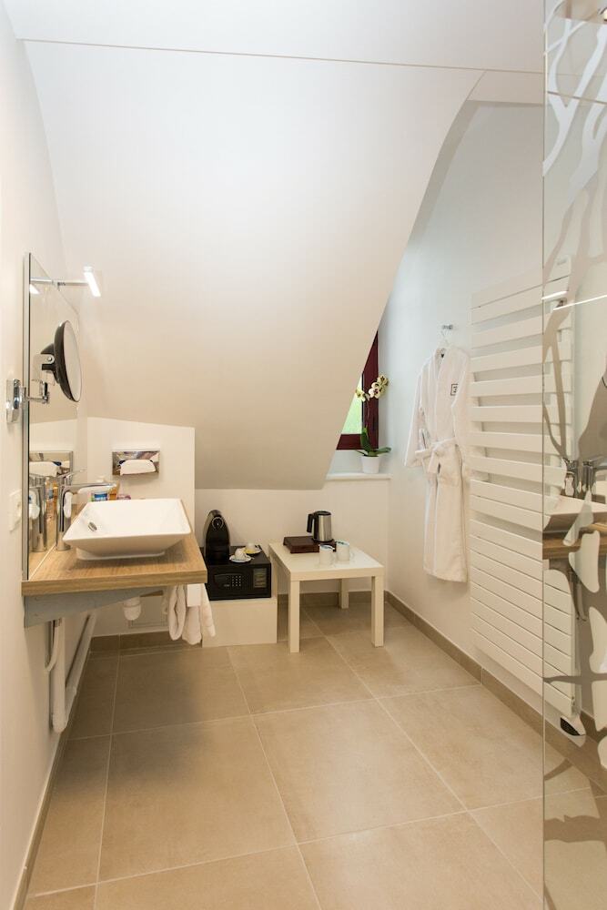 Hotel H�tel Au Charme Rabelaisien