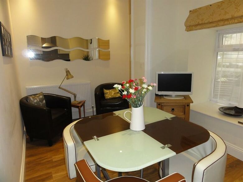 Brunswick Holiday Apartments