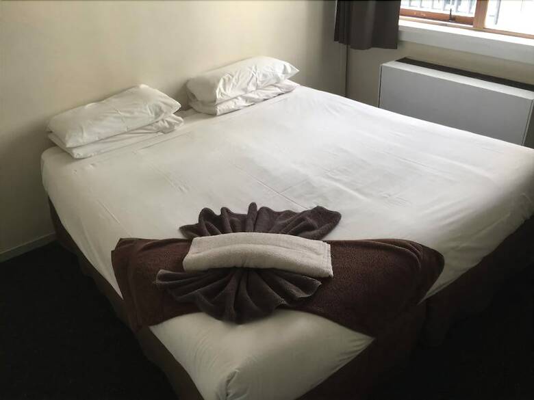 Hostal Fat Camel Hostel & Bar