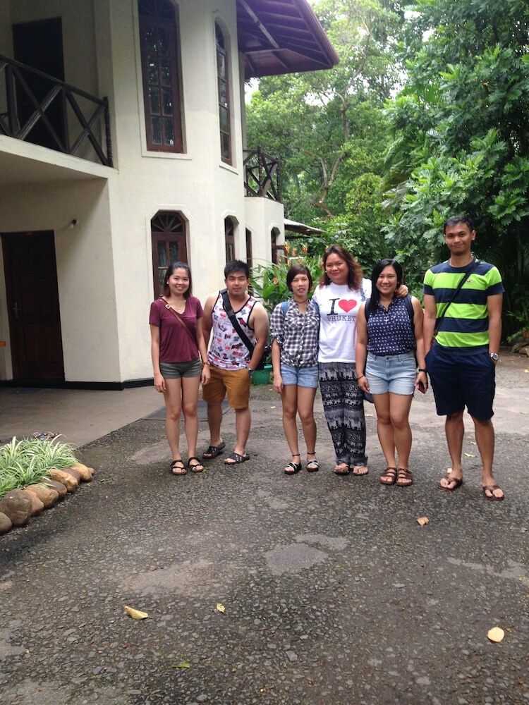 Hotel Tree Breeze Inn