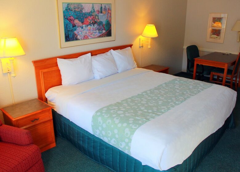 Hotel Good Gracious Inn