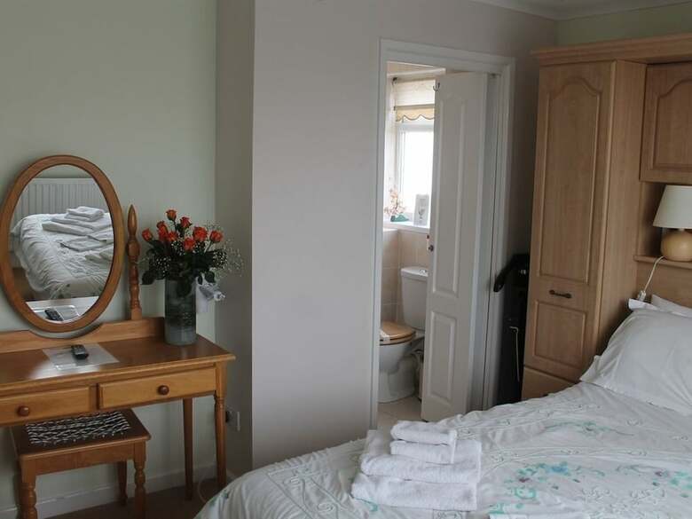 Bed & Breakfast Leeward House