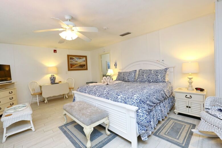 Beachfront Bed & Breakfast
