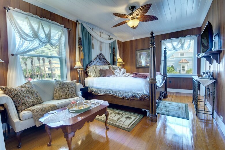 Beachfront Bed & Breakfast
