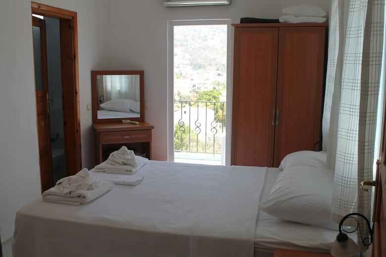 Lizo Hotel