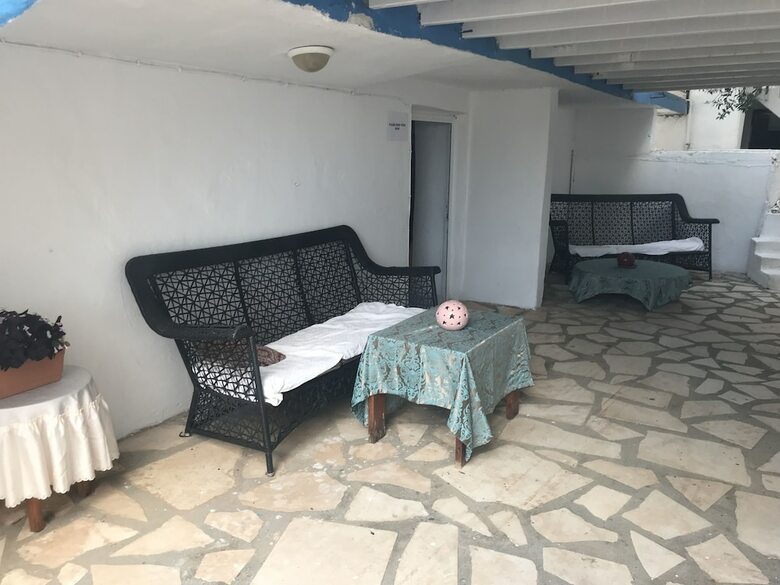 Lizo Hotel