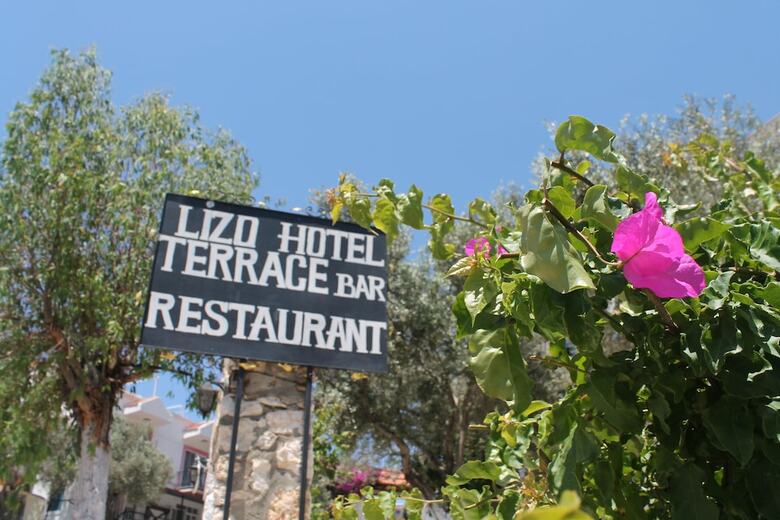 Lizo Hotel