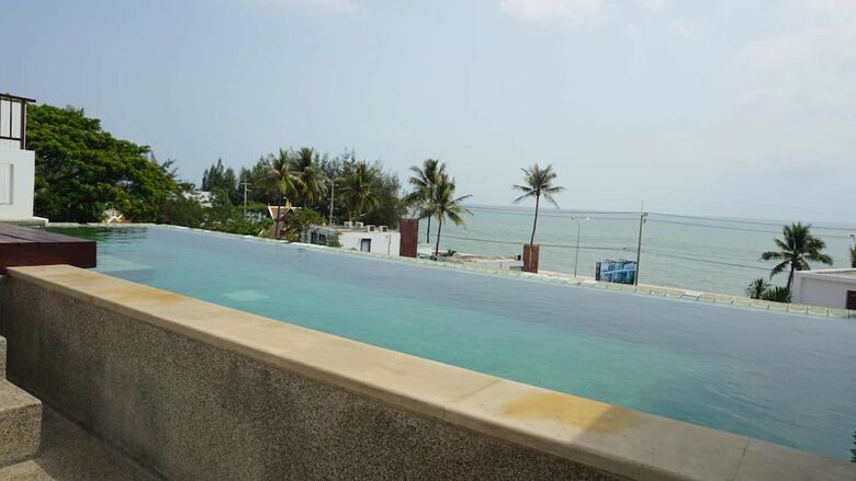 Pranaluxe Seaview Pool Villa