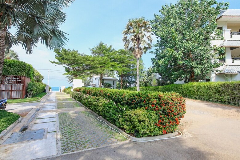 Pranaluxe Seaview Pool Villa