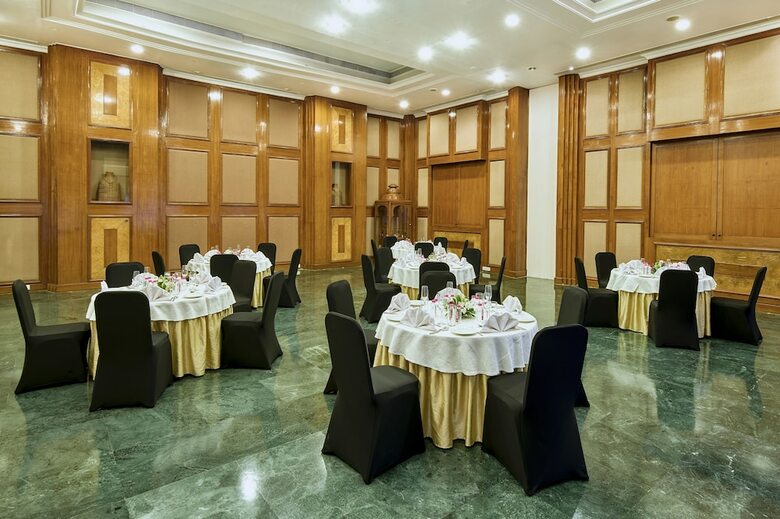 Hotel The Ummed Ahmedabad