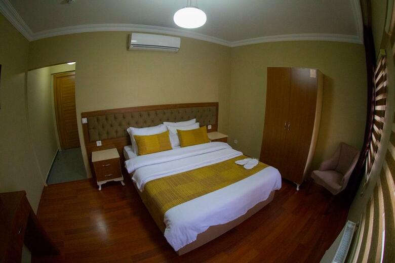 Hotel Ramparts