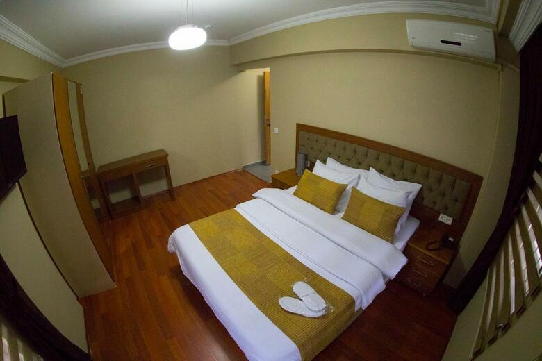 Hotel Ramparts