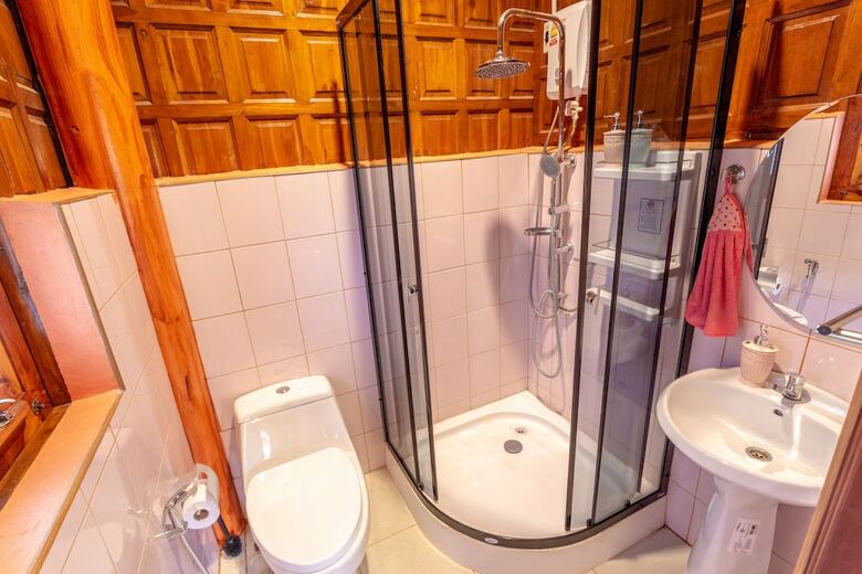 Hotel Athithara Homestay