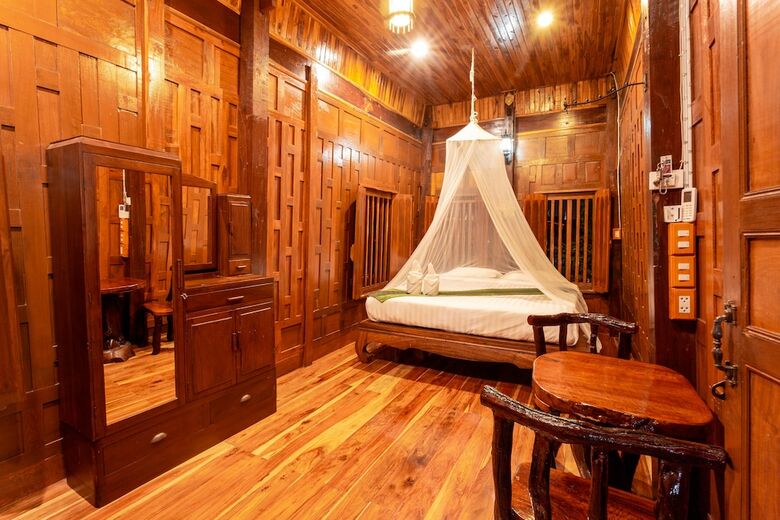 Hotel Athithara Homestay