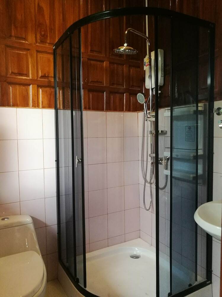 Hotel Athithara Homestay