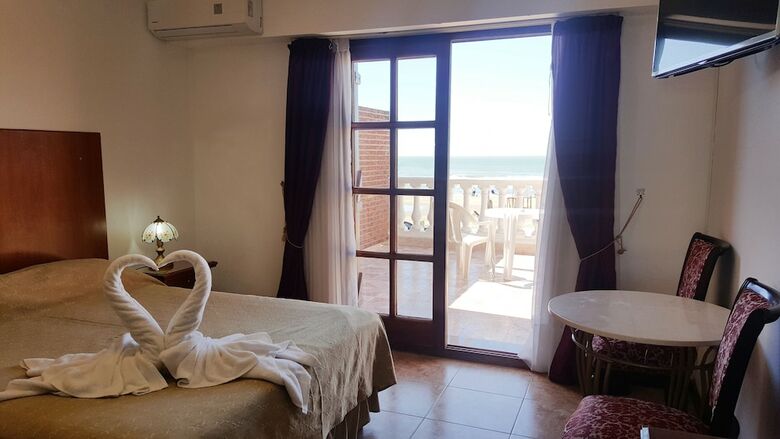 Atlantico Hotel