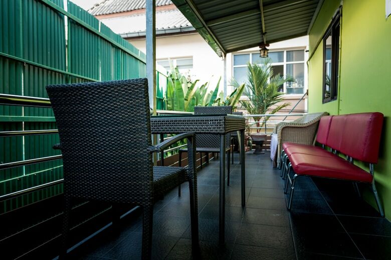 Hostal Green Hostel