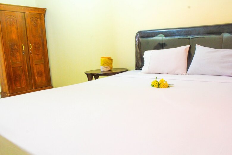 Hotel Lolo Beach Inn