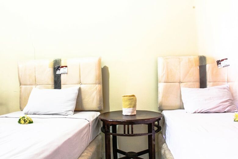 Hotel Lolo Beach Inn