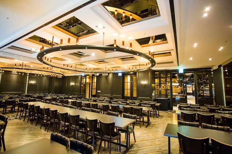 J Square Hotel