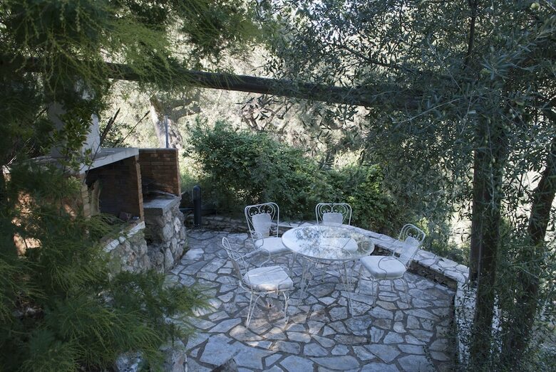 Arethousa Villas