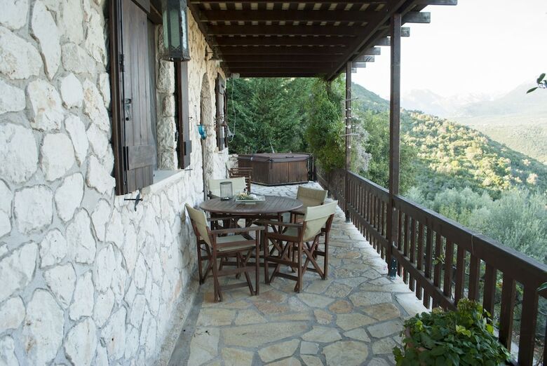 Arethousa Villas