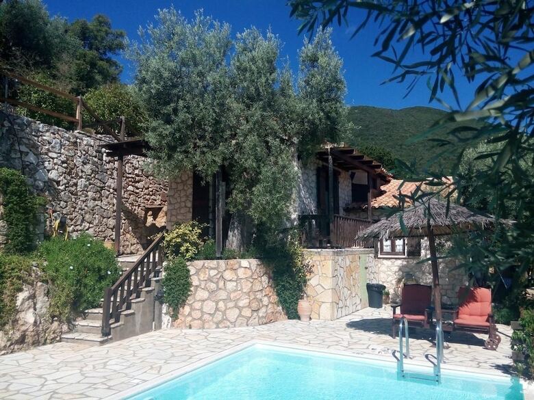 Arethousa Villas