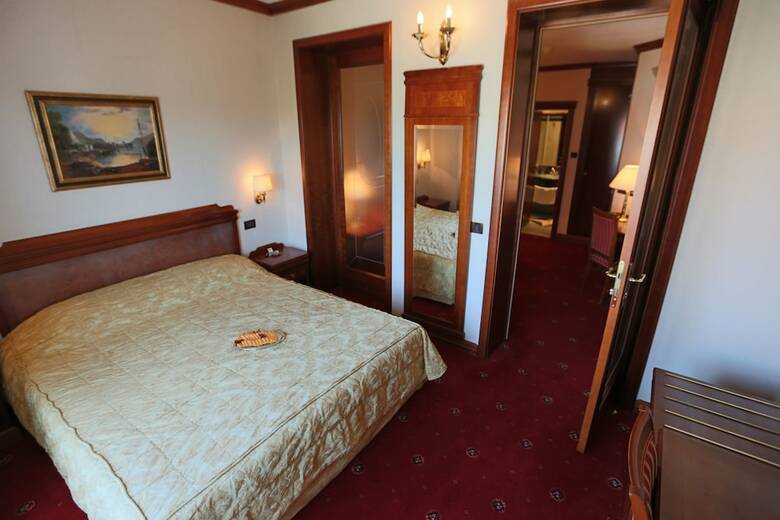 Hotel President