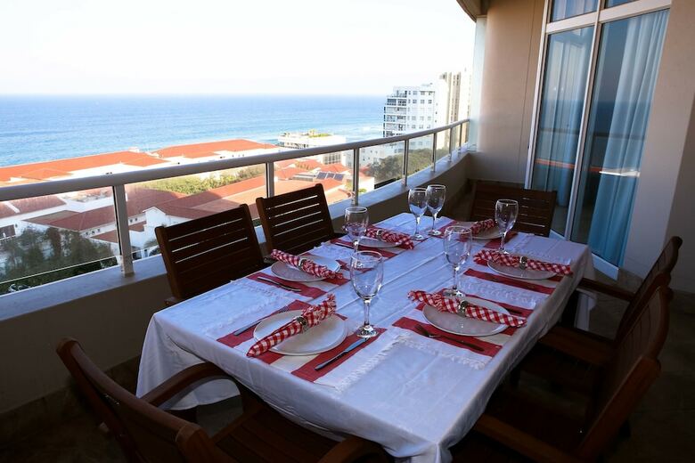 Apartamentos Oyster Rock