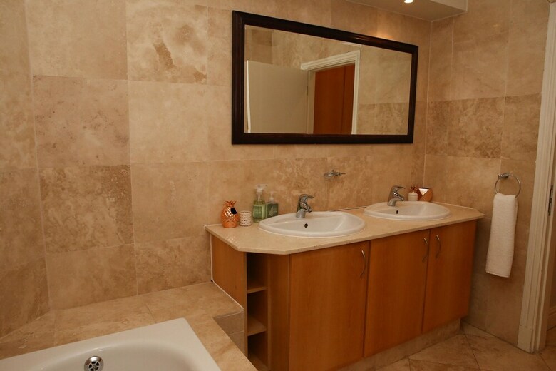 Apartamentos Oyster Rock
