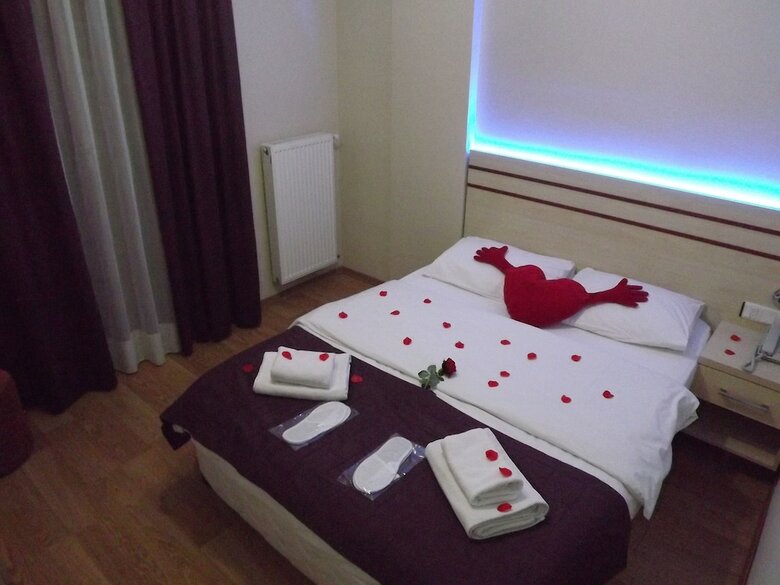 Ayisigi Hotel