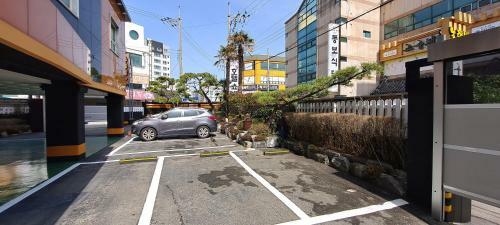 Hotel Show Motel Yangsan