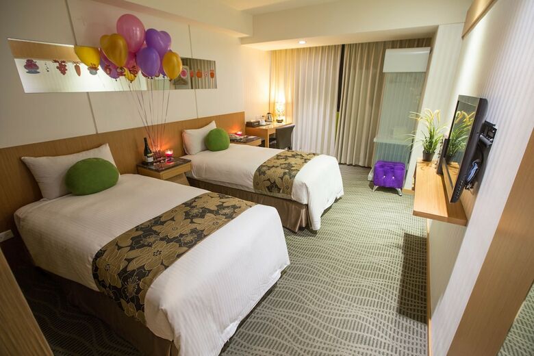 Sunny Hotel