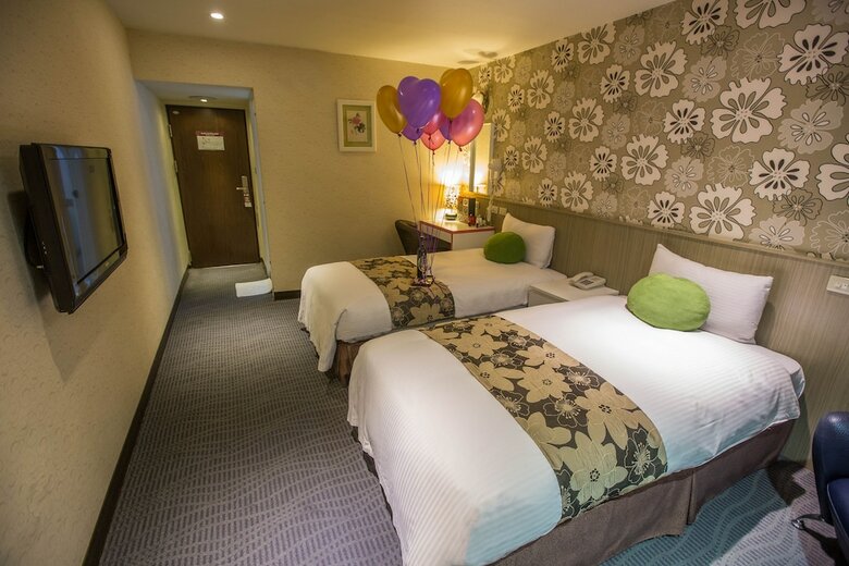 Sunny Hotel